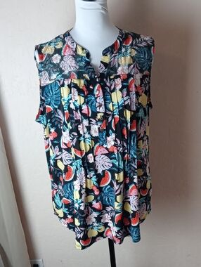 Ava & Grace Black Tropical Print Sleeveless Shirt